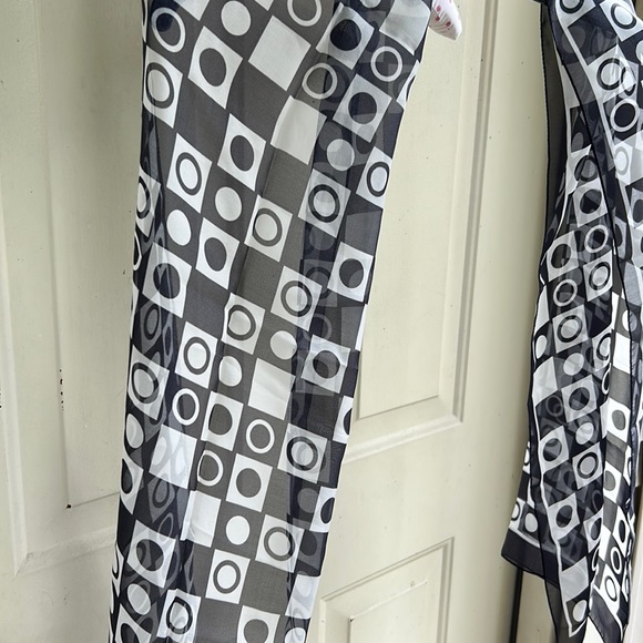 NWOT Italian silk scarf MODERN - Picture 1 of 7